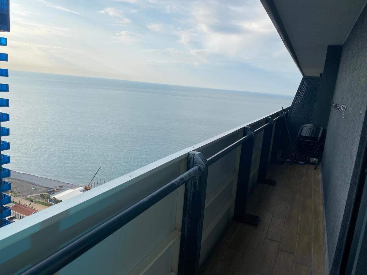 Orbi City Twins Tower Batumi Esterno foto