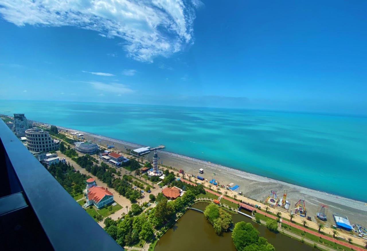 Orbi City Twins Tower Batumi Esterno foto