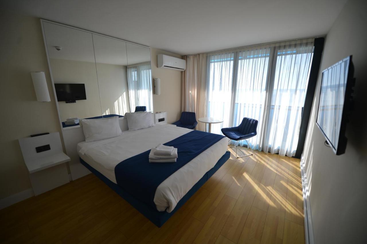 Orbi City Twins Tower Batumi Esterno foto