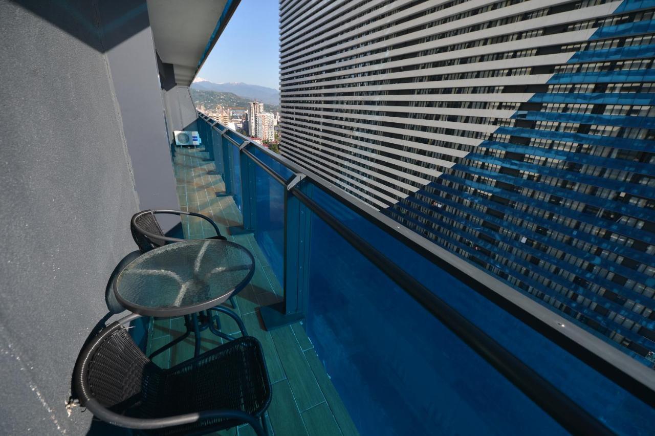 Orbi City Twins Tower Batumi Esterno foto