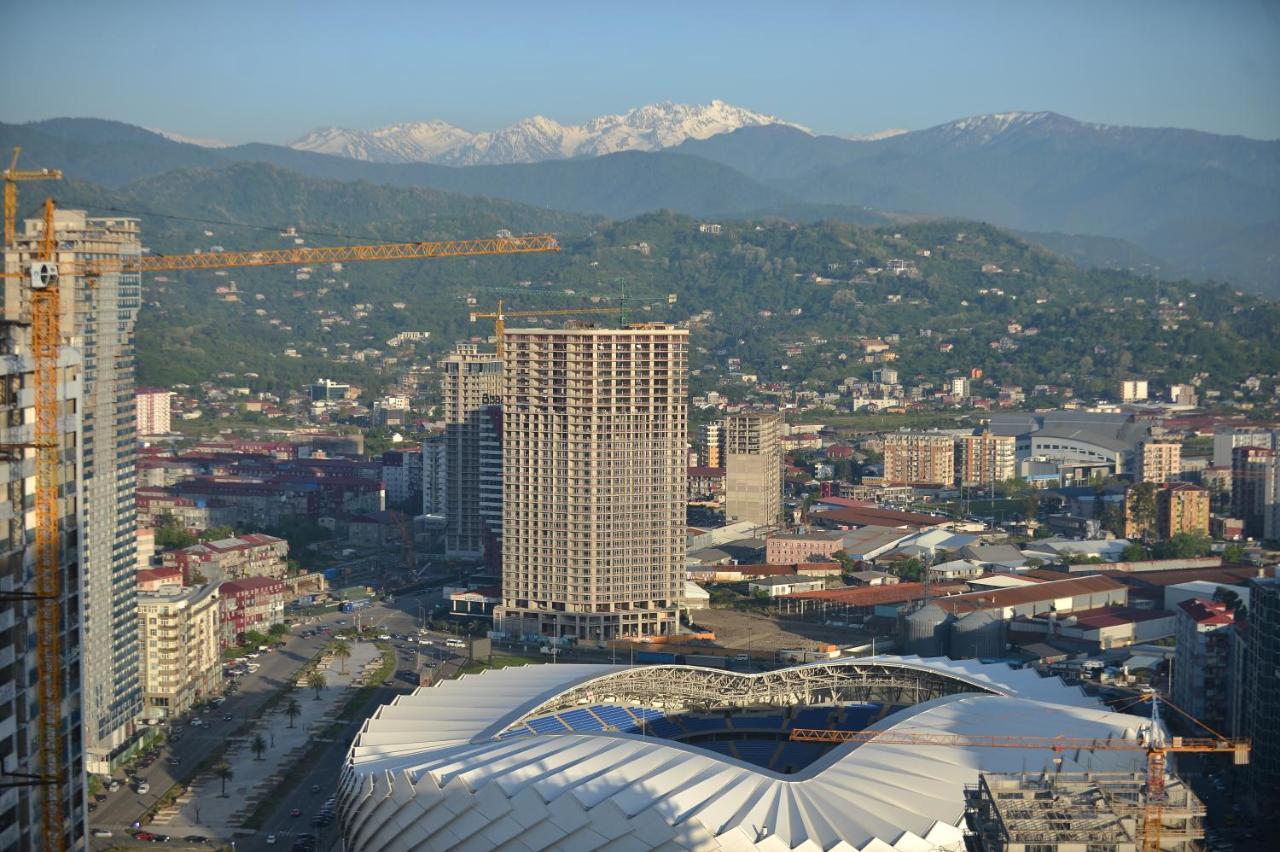 Orbi City Twins Tower Batumi Esterno foto