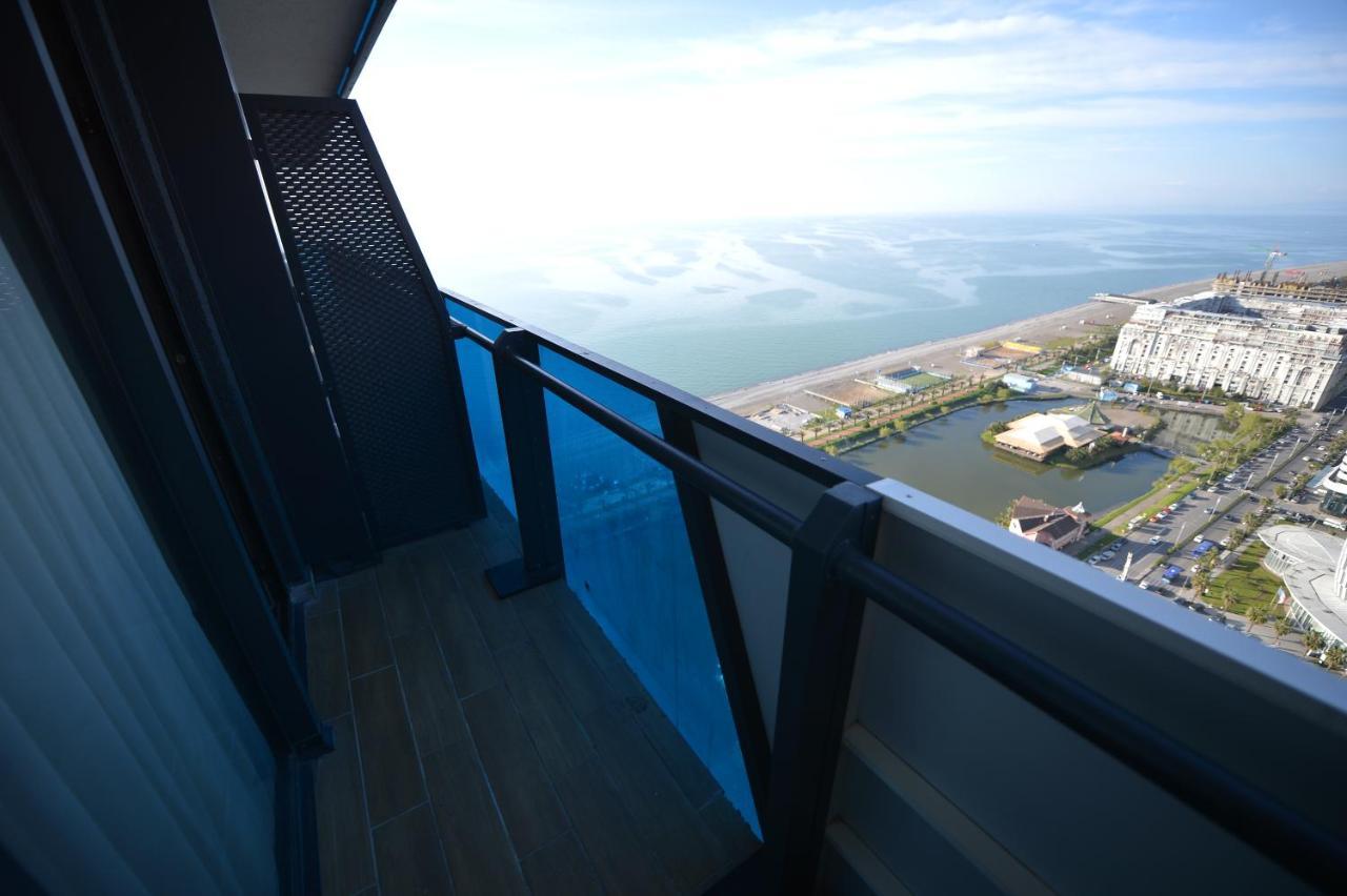 Orbi City Twins Tower Batumi Esterno foto