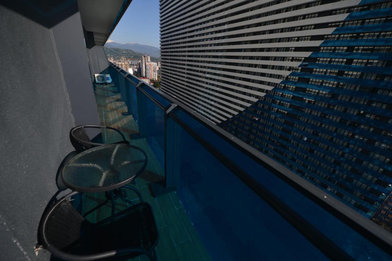 Orbi City Twins Tower Batumi Esterno foto