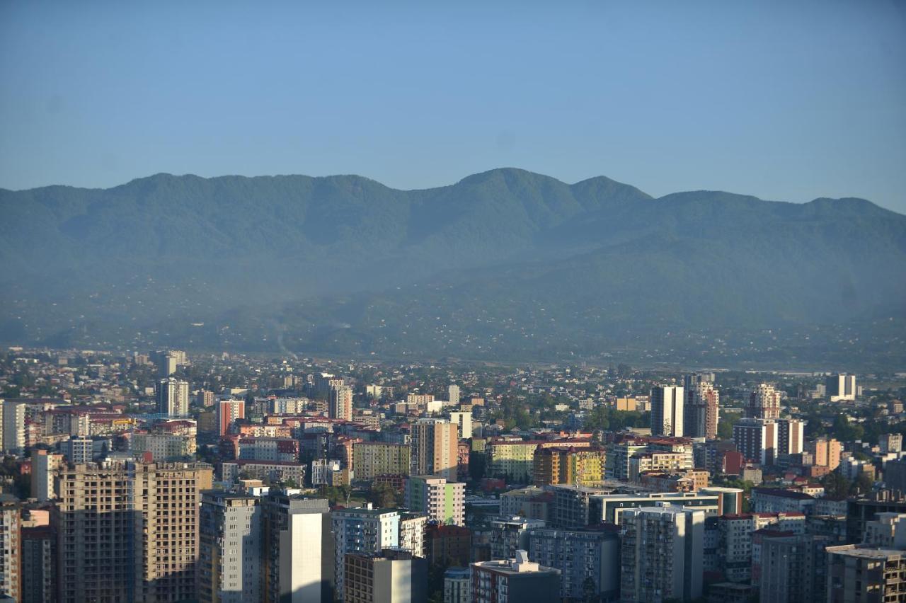 Orbi City Twins Tower Batumi Esterno foto